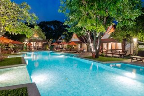 Outdoor pool - Baan Duangkaew Resort (Hua Hin)