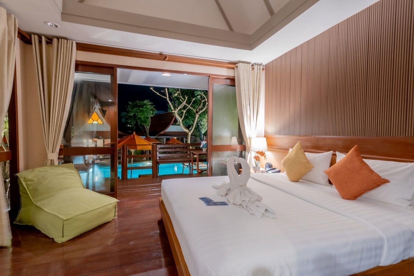 lux suite pool access (double) | minibar, in-room safe, desk, free wifi