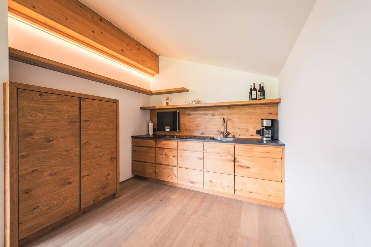 suite | private kitchenette