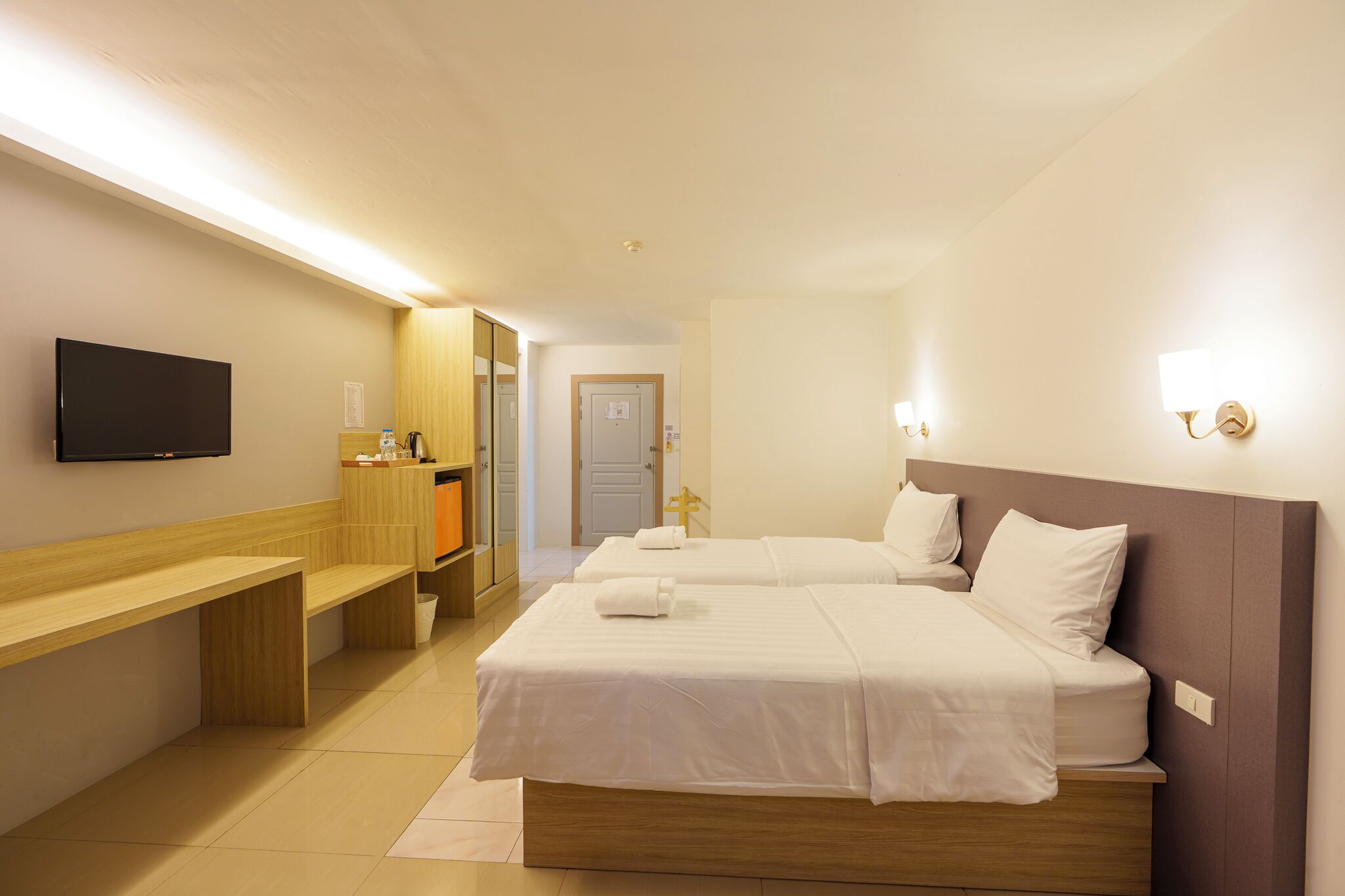 Superior Twin Tower1 | Wifi gratis y ropa de cama