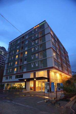 Fasade – kveld/natt