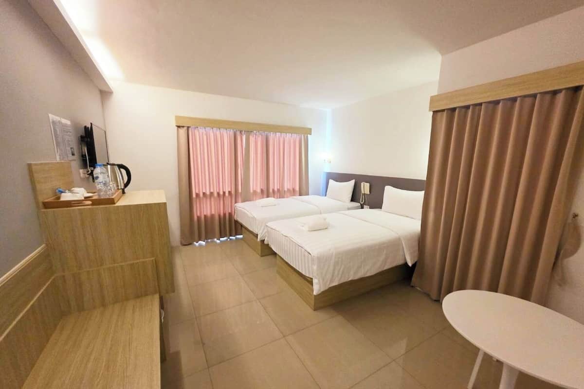 Standard Twin Tower1 | Free WiFi, bed sheets