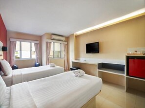 Superior Twin Tower1 | Free WiFi, bed sheets - Prom Ratchada Hotel (Bangkok)