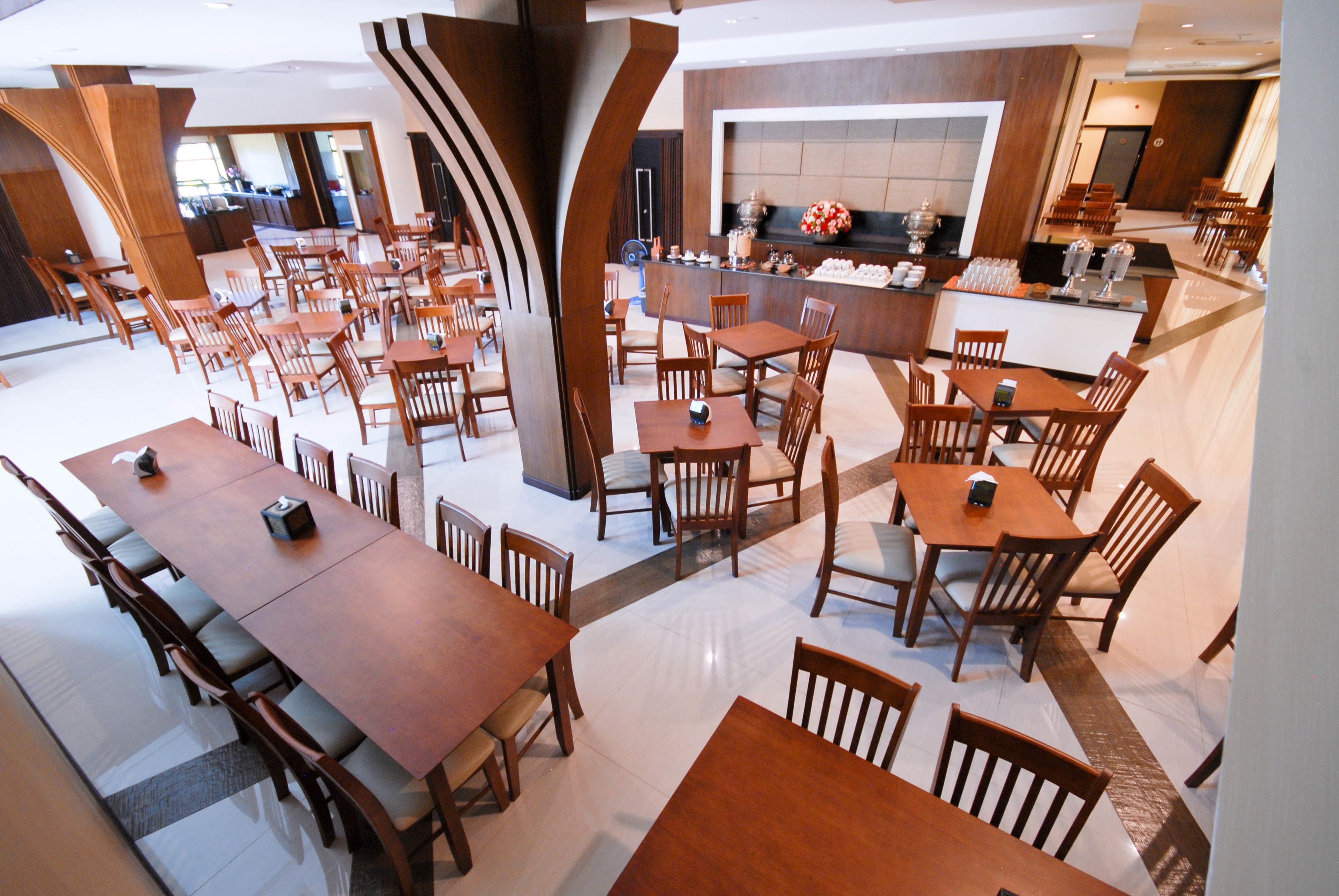 daily buffet breakfast (thb 200 per person)