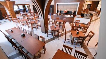 Frukostbuffé varje dag (THB 200 per person)