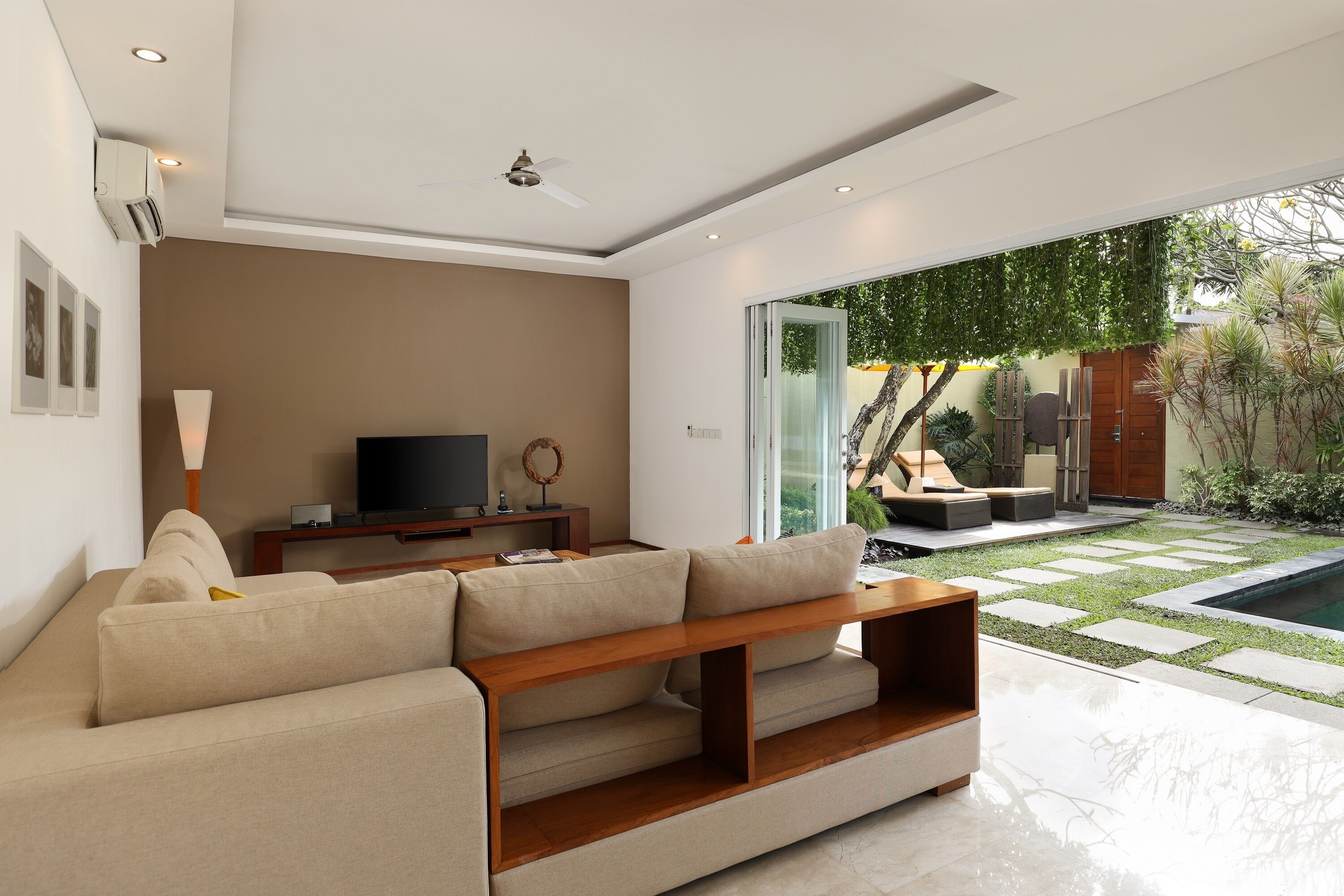 villa, 2 bedrooms, private pool | living area | 43-inch smart tv with digital channels