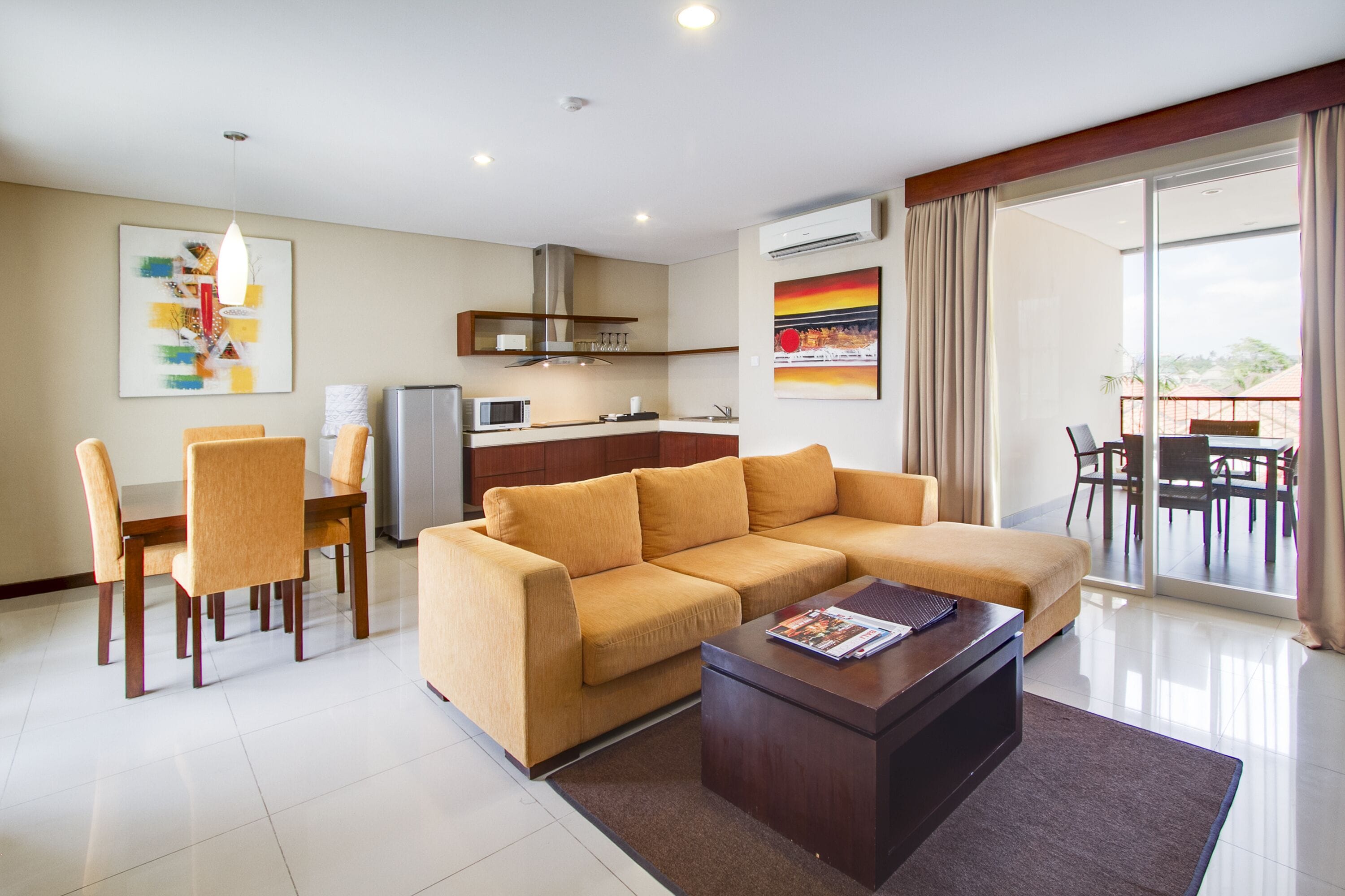 apartment (suite) | 2 bedrooms, minibar, in-room safe, iron/ironing board