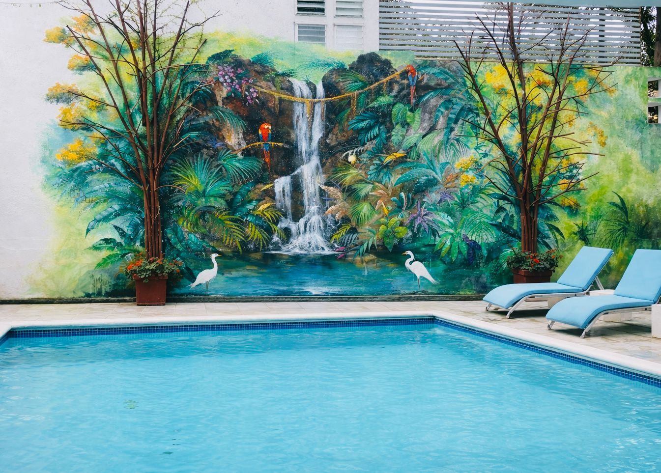 Indoor pool, outdoor pool
