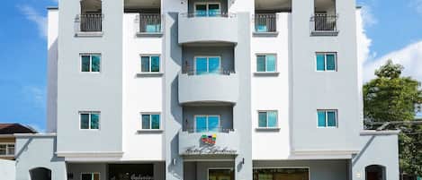 Fachada da propriedade