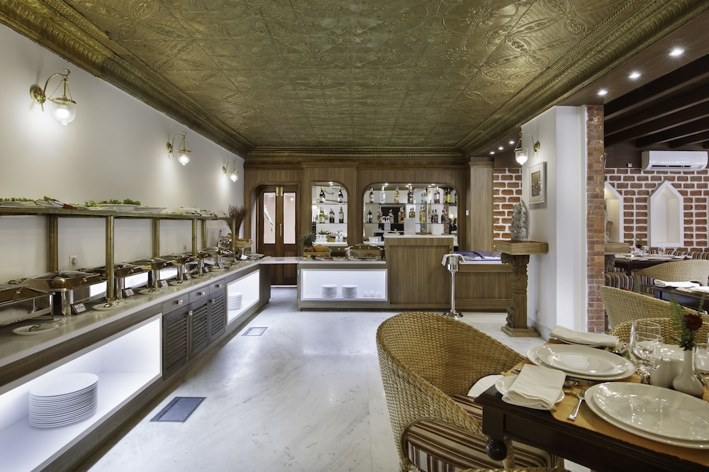 Hotel Manaslu by null