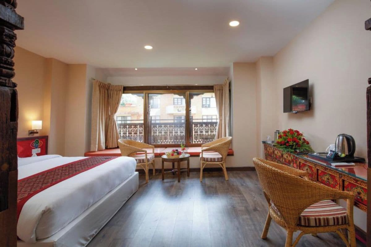 Bộ đồ giư ờng cao cấp, nệm Select Comfort, minibar 