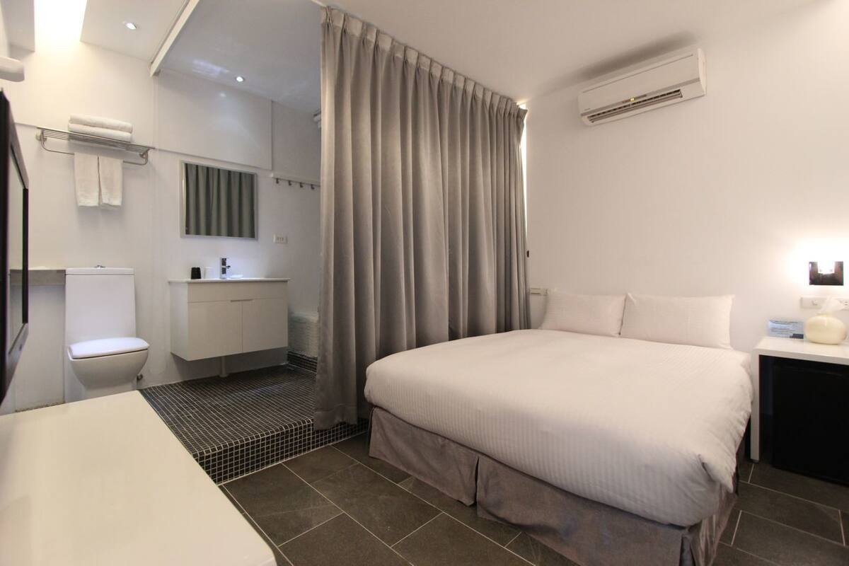 Superior Room, No Windows | Premium bedding, down comforters, individually decorated