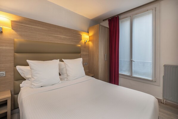 Double Room | In-room safe, free WiFi, bed sheets