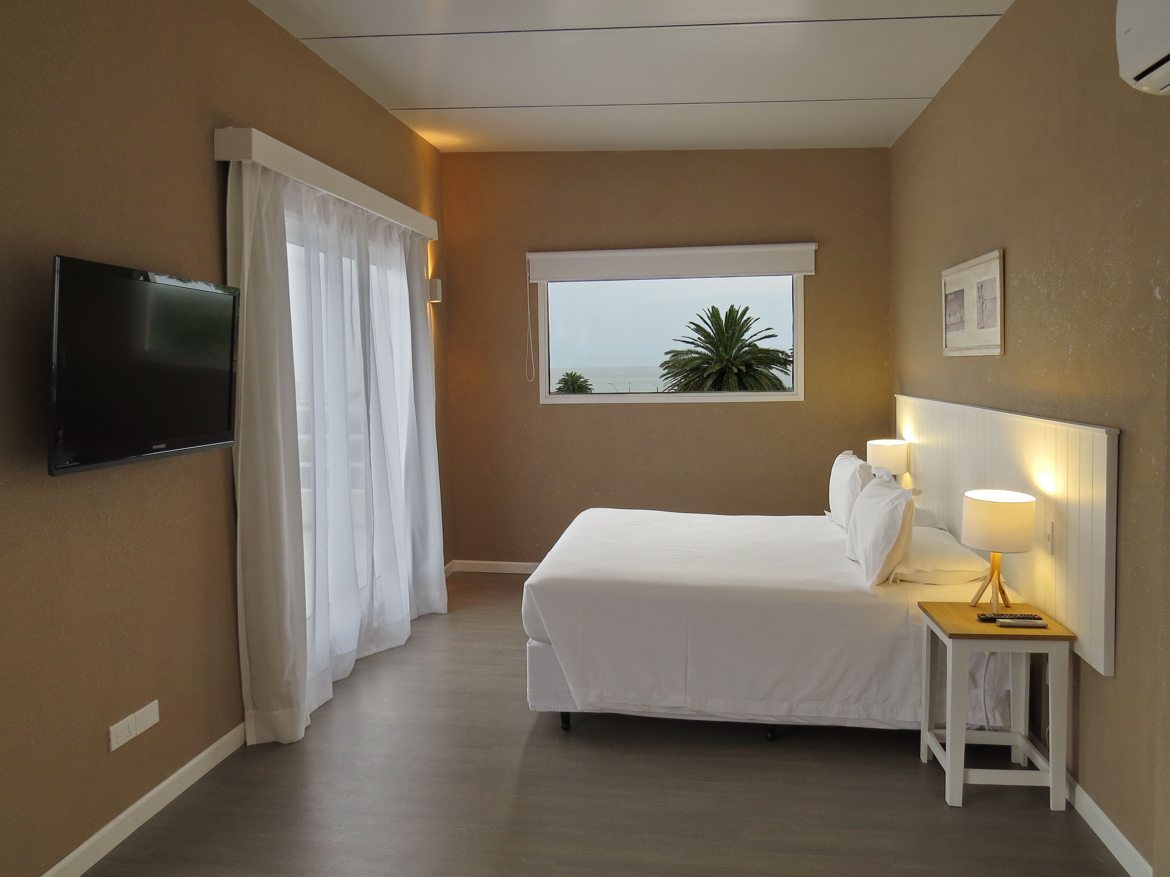 Ocean Suite | Sengetøy av topp kvalitet, minibar, safe på rommet og blendingsgardiner