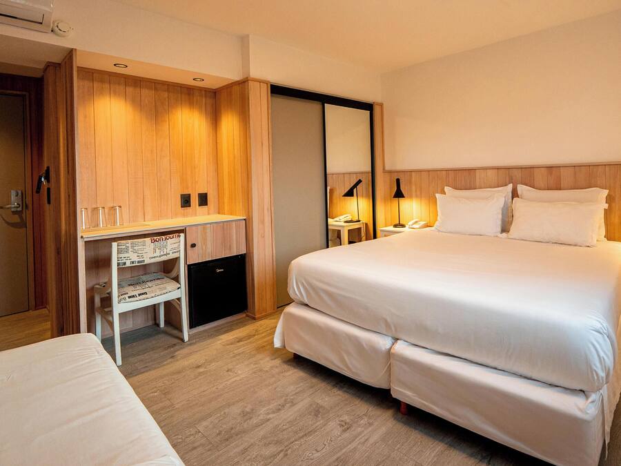 Deluxe Triple Room