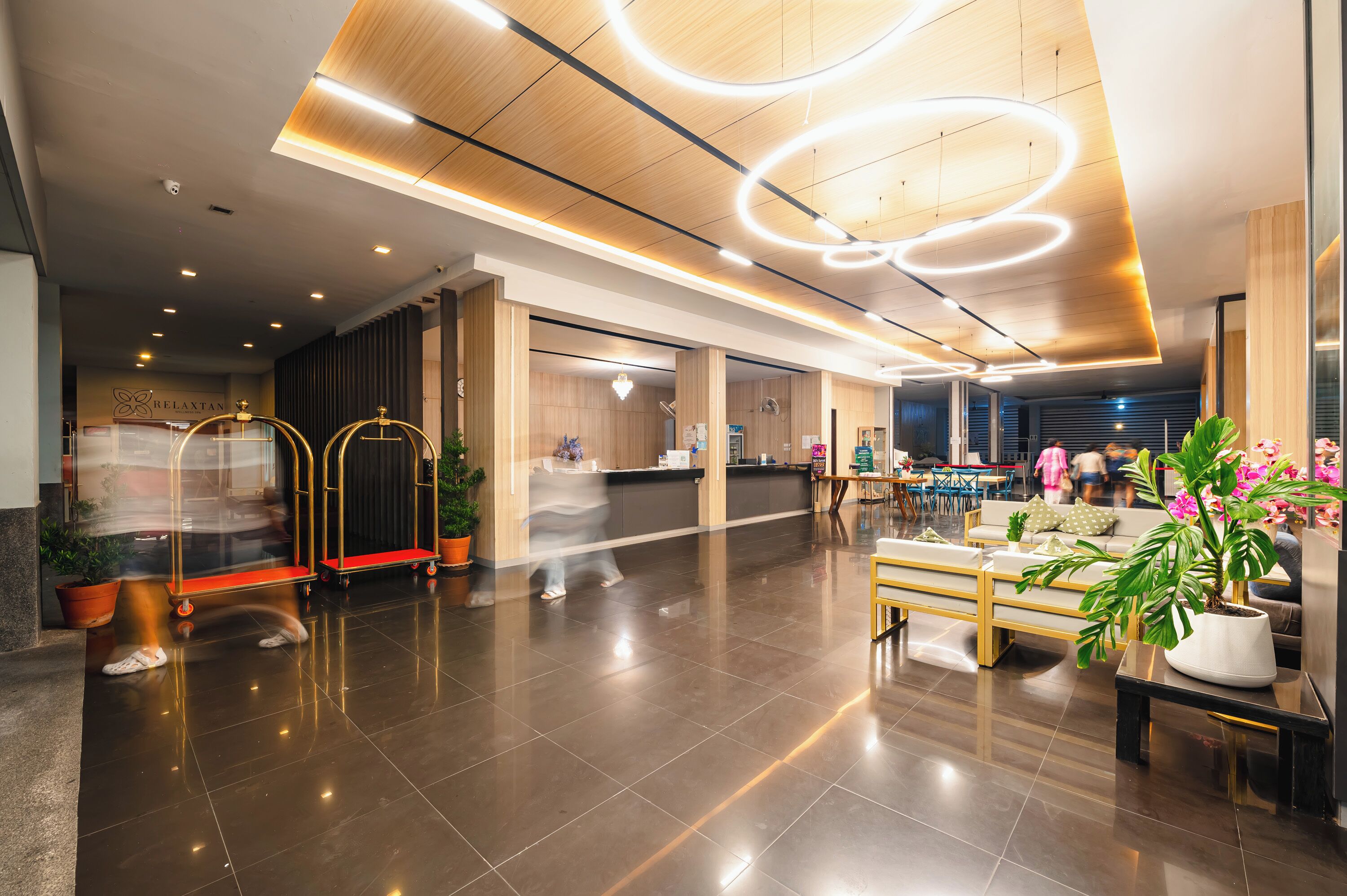 Photo - Casa Del M Patong Phuket - Newly Renovated