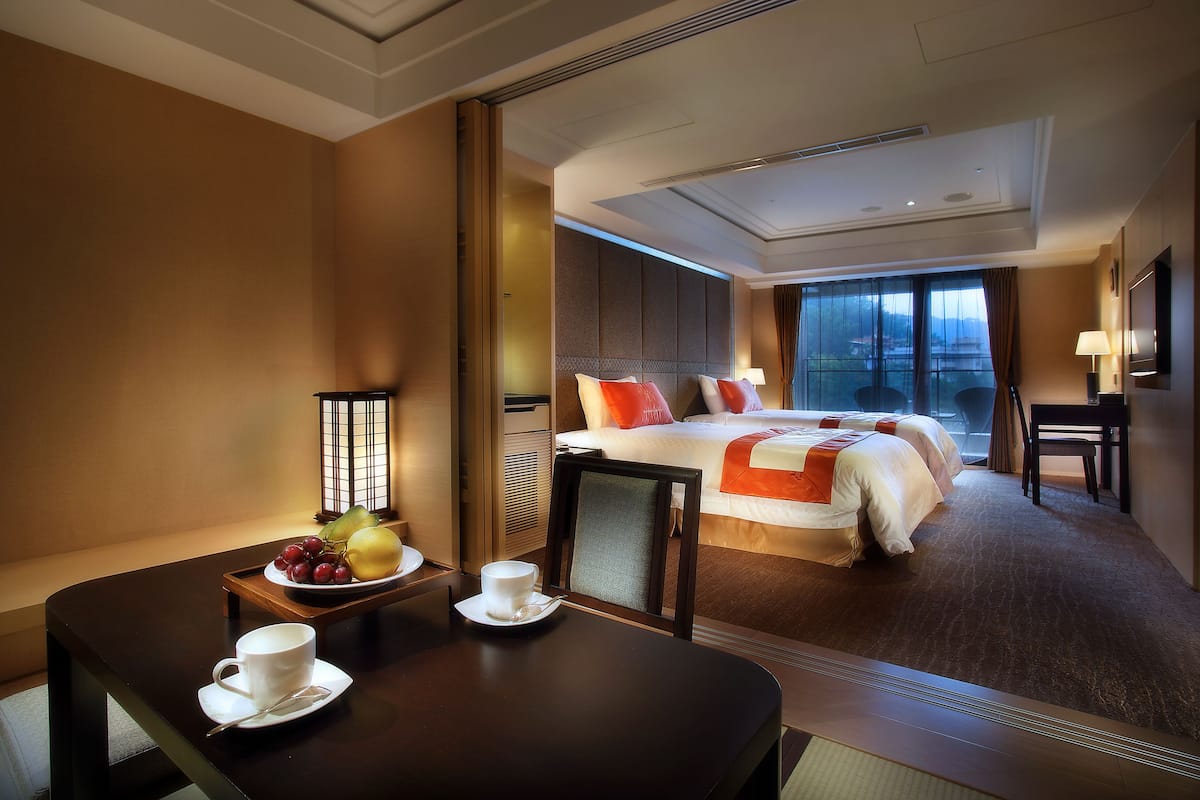 standard room, lake view | 1 bedroom, premium bedding, down duvets, minibar