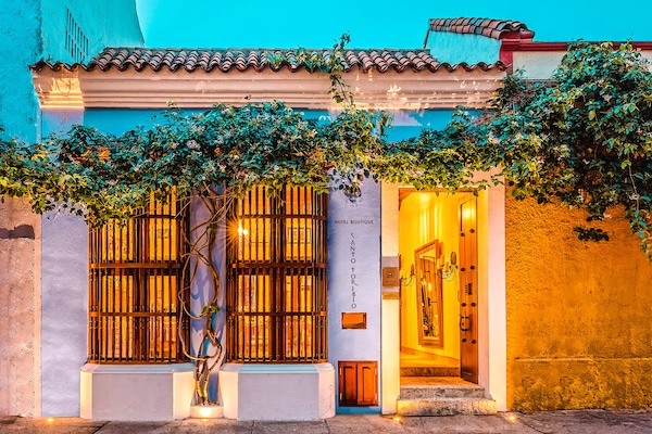 Fachada de la propiedad