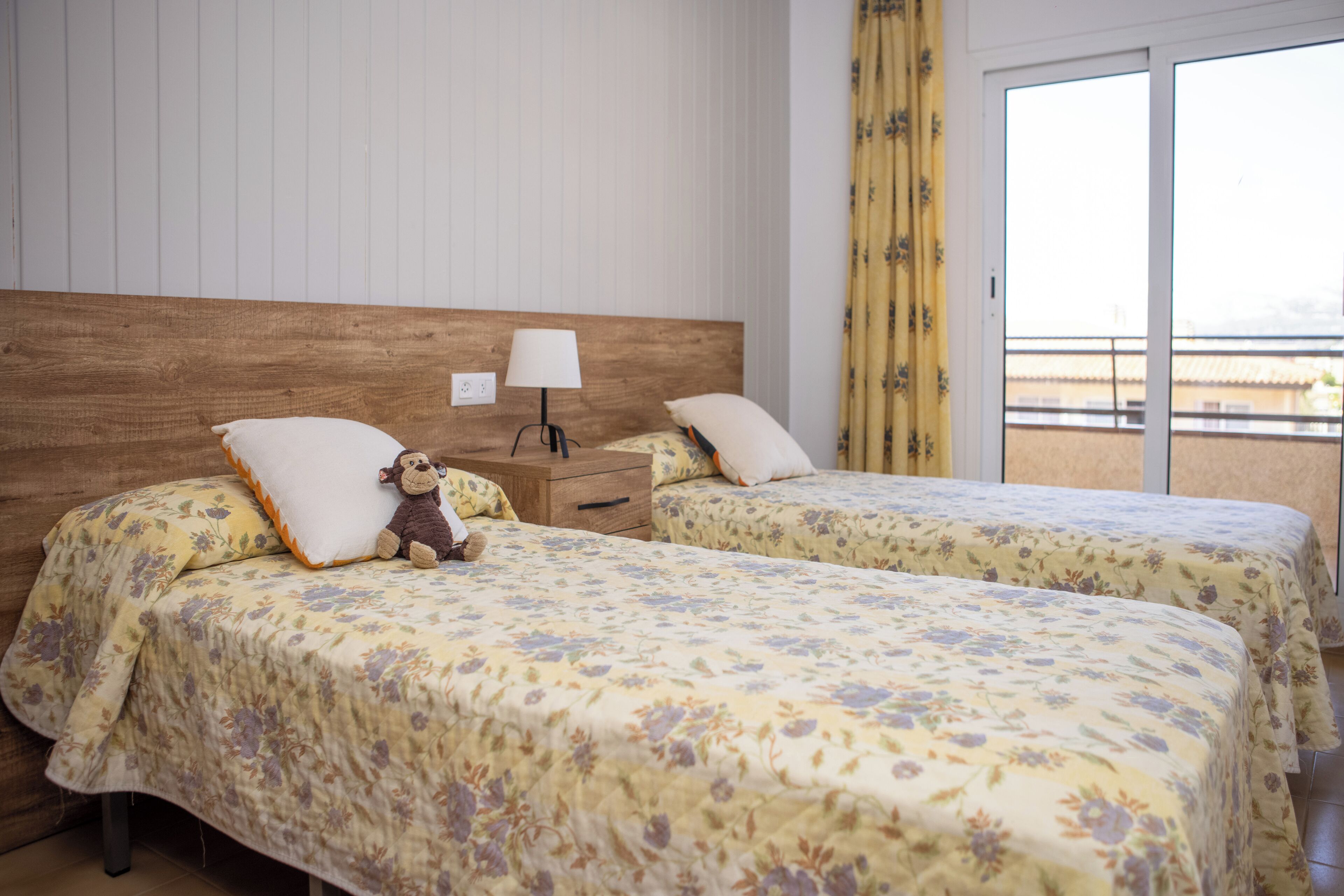 2 bedrooms, cots/infant beds, free WiFi