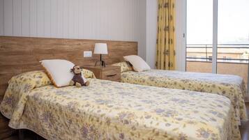 2 bilik tidur, katil bayi/kot (surcaj), Wi-fi percuma