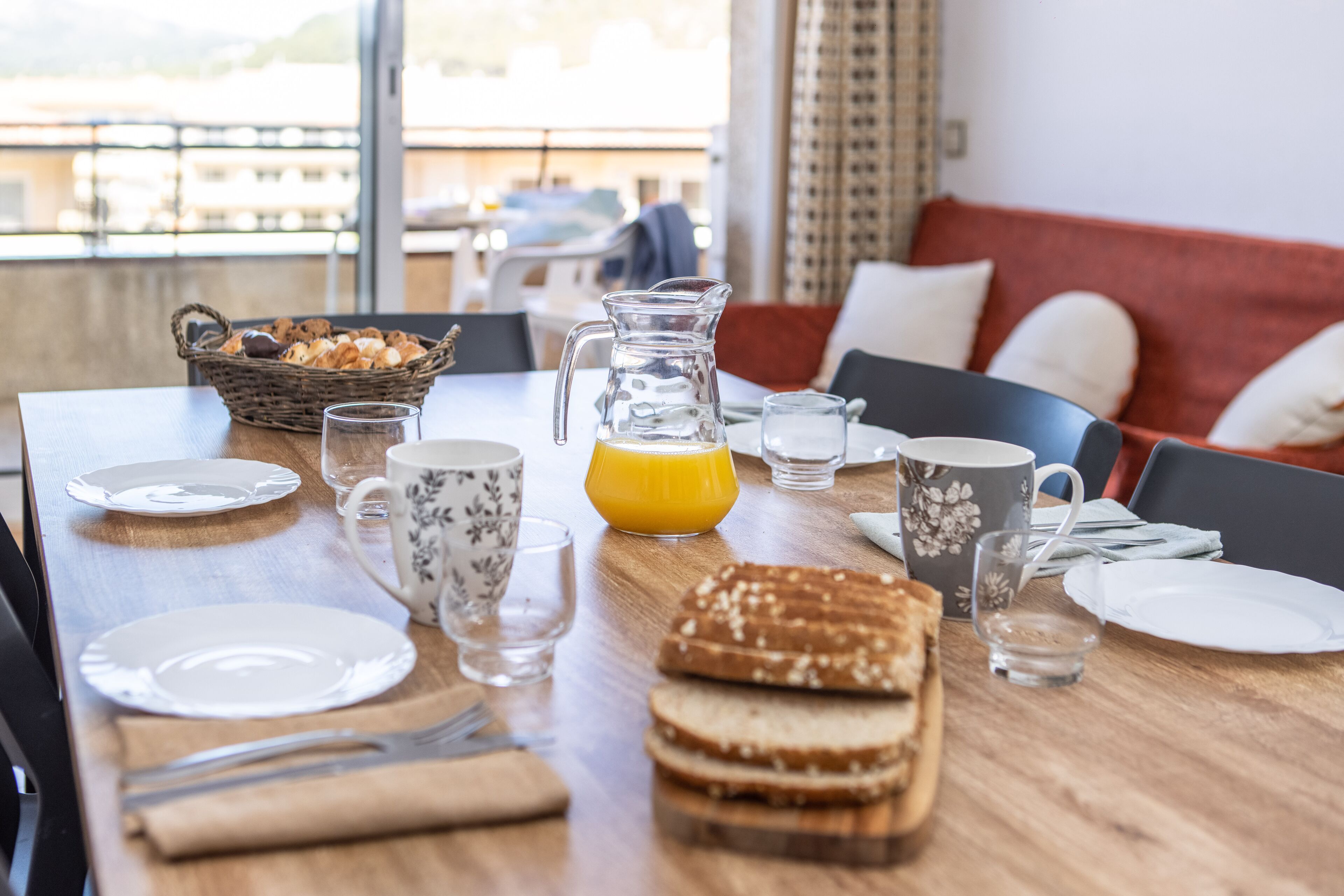 Apartemen Standar, 2 kamar tidur | Area keluarga | TV