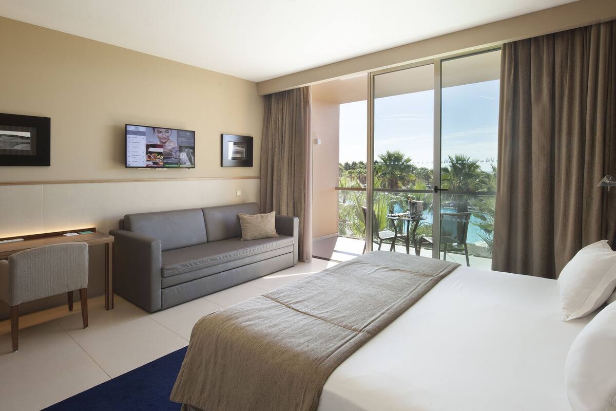 prestige double room, pool view | 1 bedroom, hypo-allergenic bedding, minibar, in-room safe