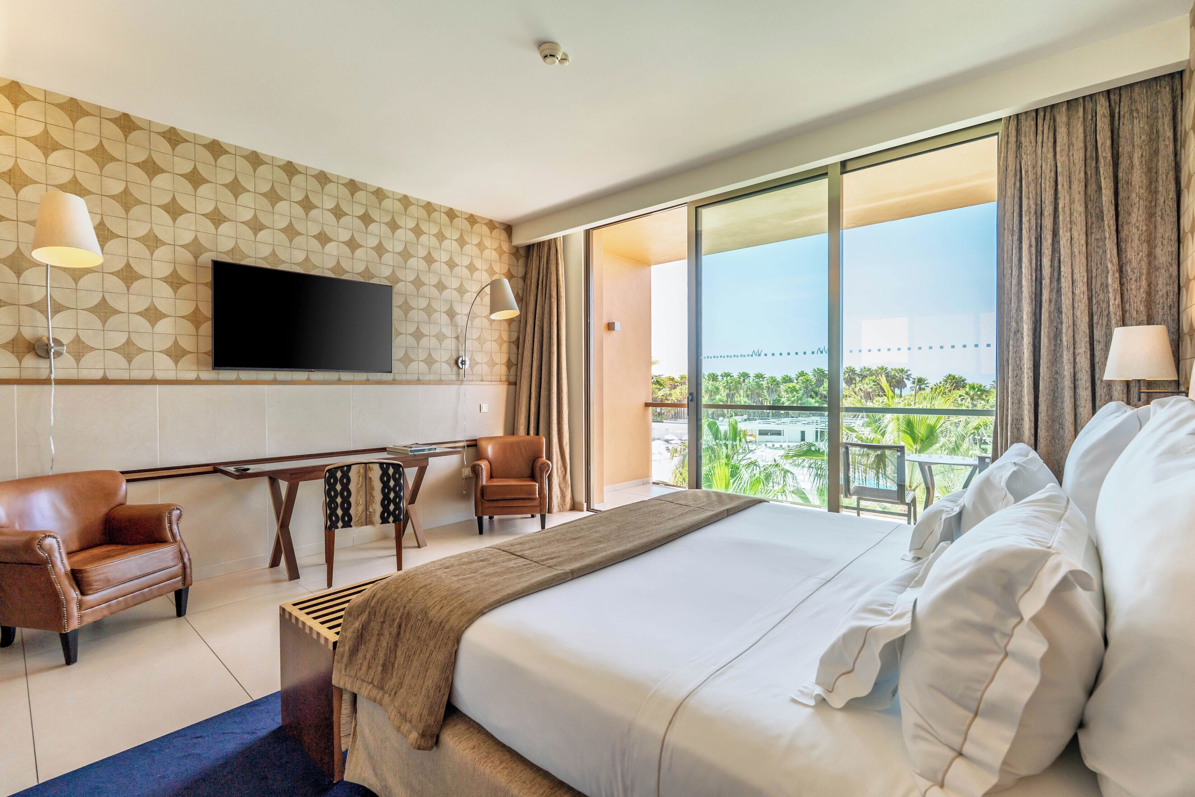 Prestige Double Room, Pool View | Hypo-allergenic bedding, minibar, in-room safe, desk