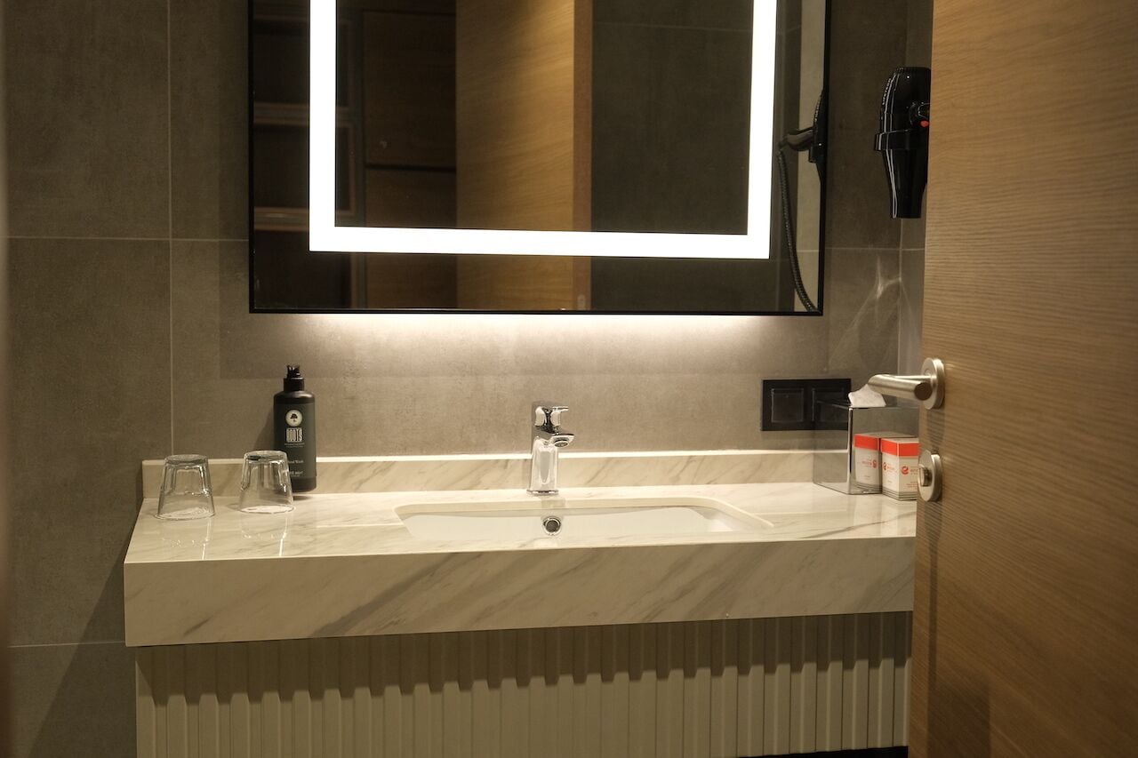 1 bedroom, premium bedding, minibar, in-room safe