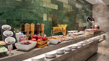 Tägliches inbegriffenes Frühstücksbuffet