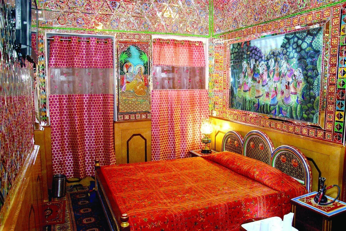 Deluxe Double Room | Premium bedding, minibar, in-room safe, individually decorated
