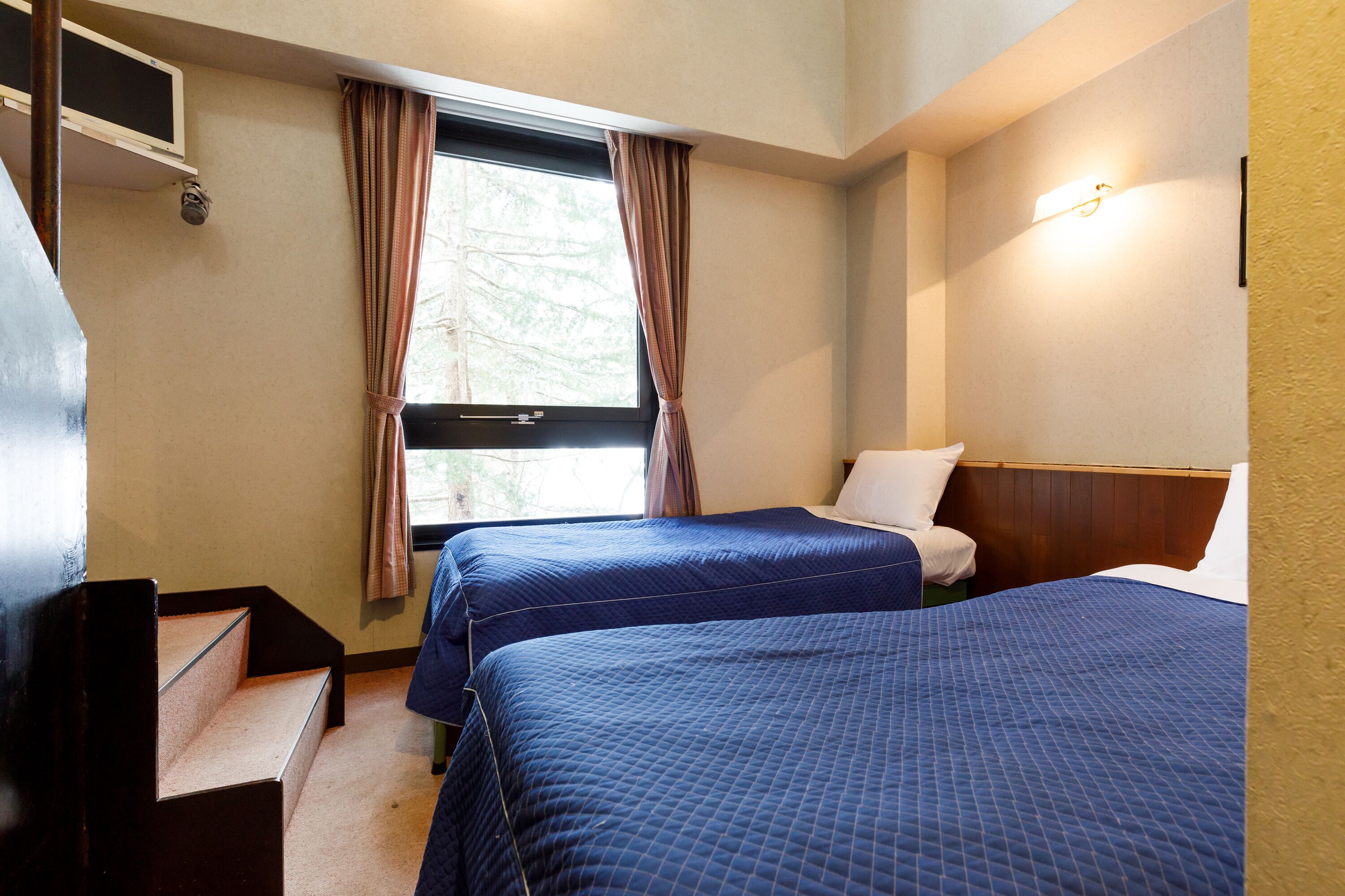 Family Room up to 4 guests (Non-Smoking) | Free WiFi, bed sheets