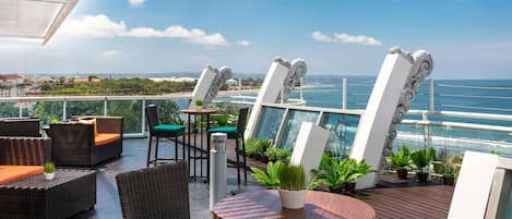 Breakfast served, pool views