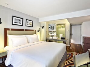 In-room safe, desk, laptop workspace, blackout curtains - The Kuta Beach Heritage Hotel Bali - Managed By AccorHotels (Kuta)