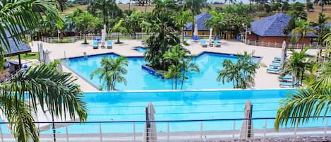 3 outdoor pools, sun loungers