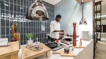 Daily full breakfast (KES 2000 per person)