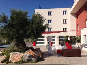 Front of property - Kyriad Perpignan Sud (Perpignan)