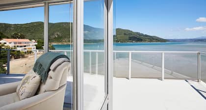 Milkwood Bay Self Catering Villa