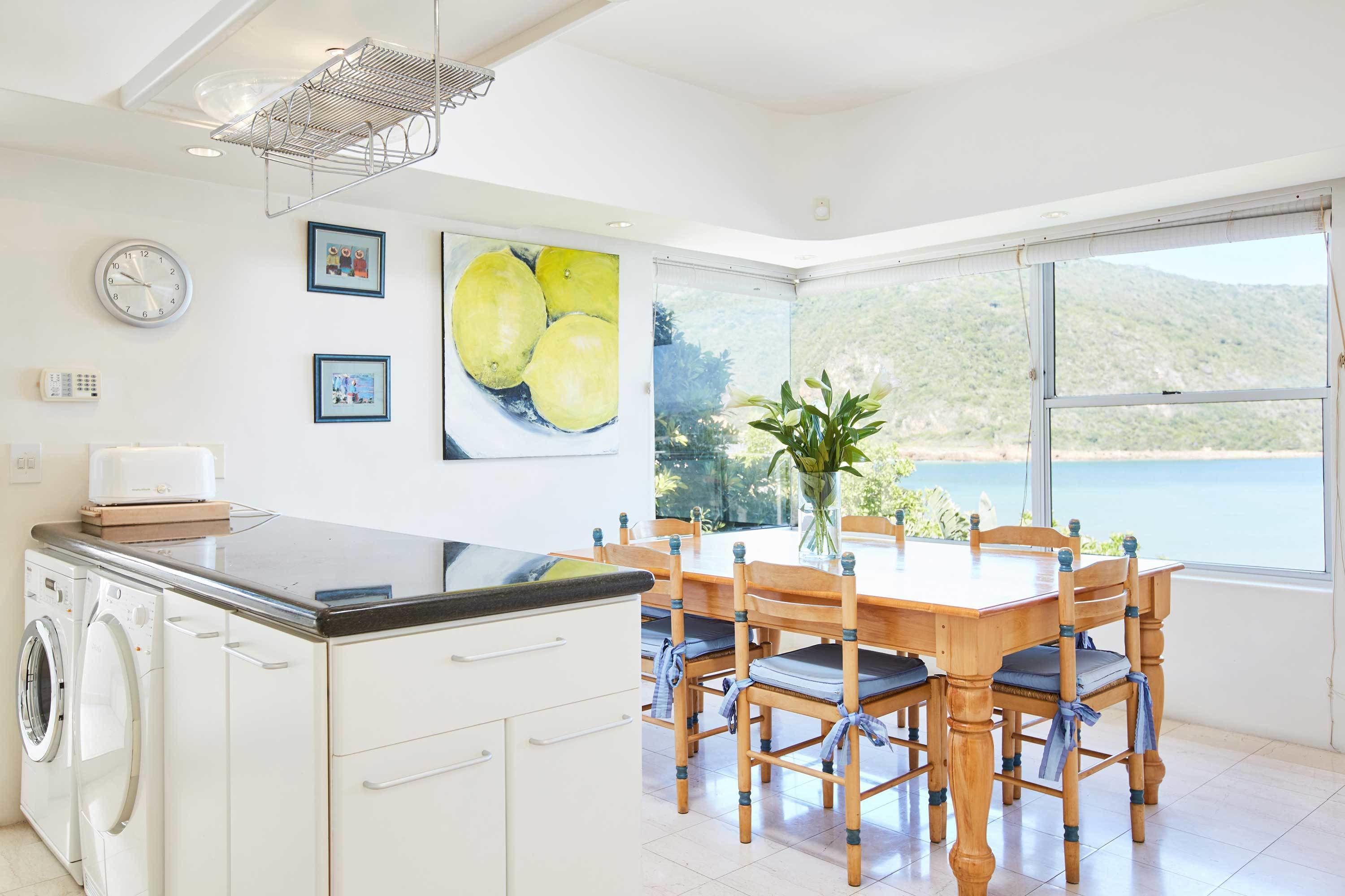 Luxury Villa, 5 Bedrooms, Private Pool, Lakeside | Room amenity