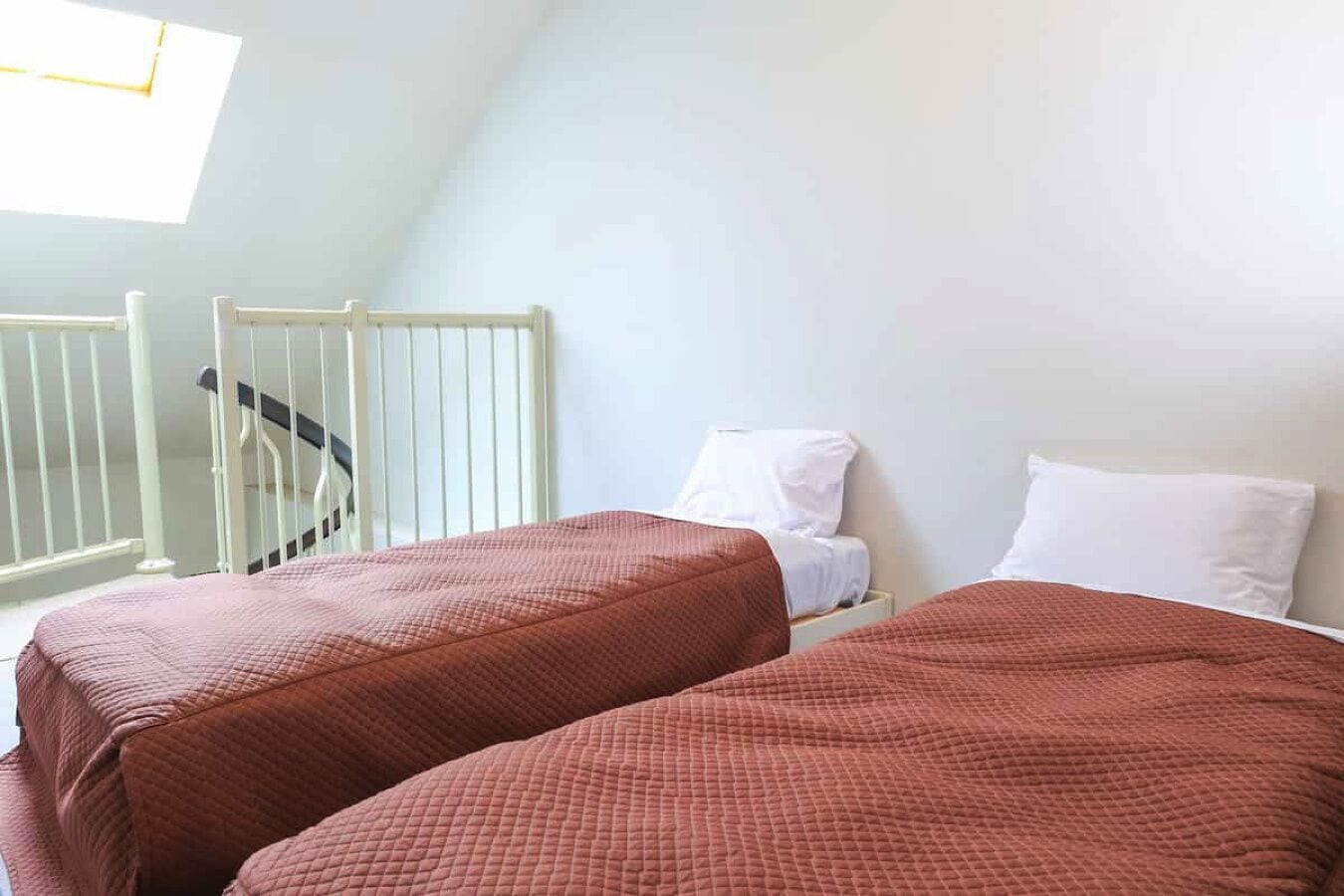 Apartment, 1 Bedroom, Non Smoking, Private Bathroom | Free WiFi, bed sheets