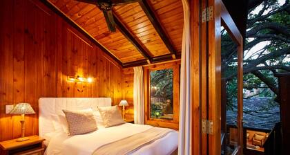 Under Milkwood Resort