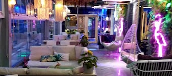 Royal Court Hotel