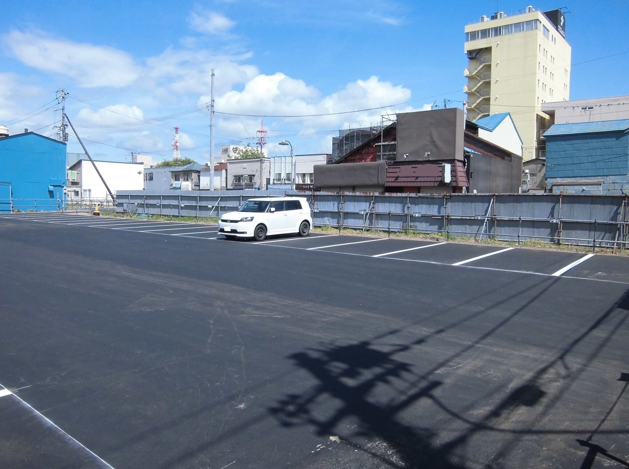 self-parking (surcharge) 500 per night