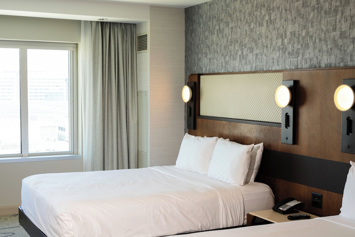 Room, 2 Queen Beds, Accessible, Non Smoking | Premium bedding, down comforters, pillowtop beds, in-room safe