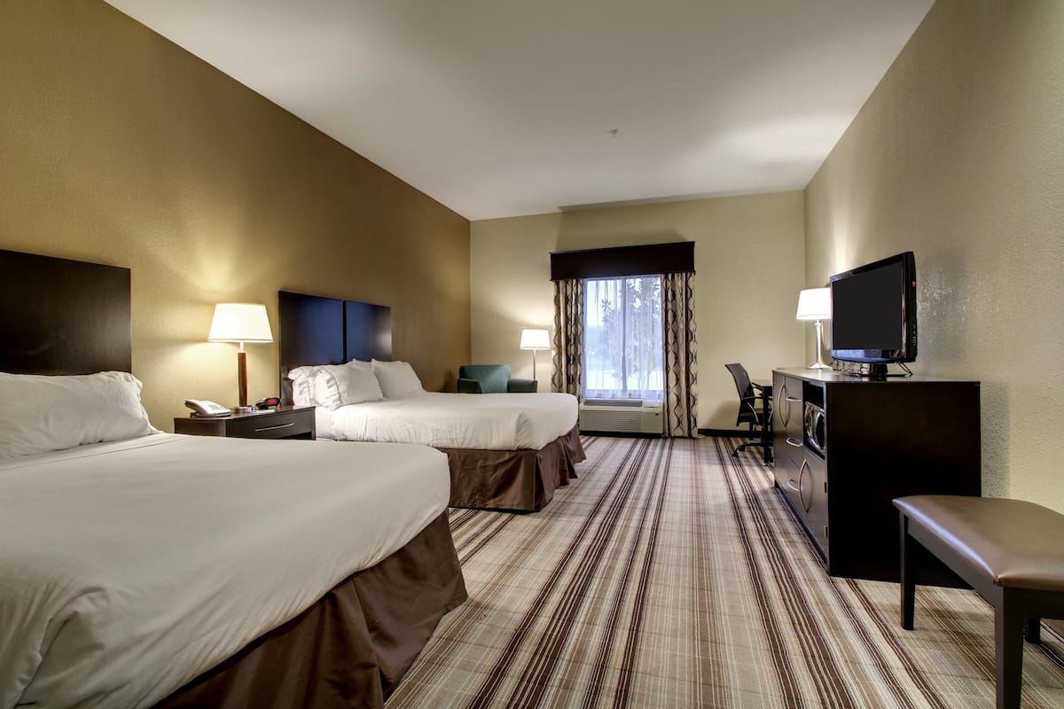 In-room safe, desk, laptop workspace, iron/ironing board