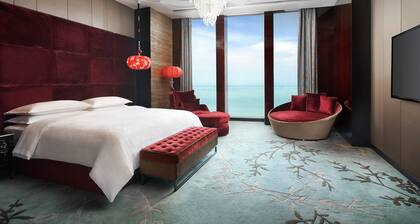 Sheraton Shanghai Waigaoqiao Hotel