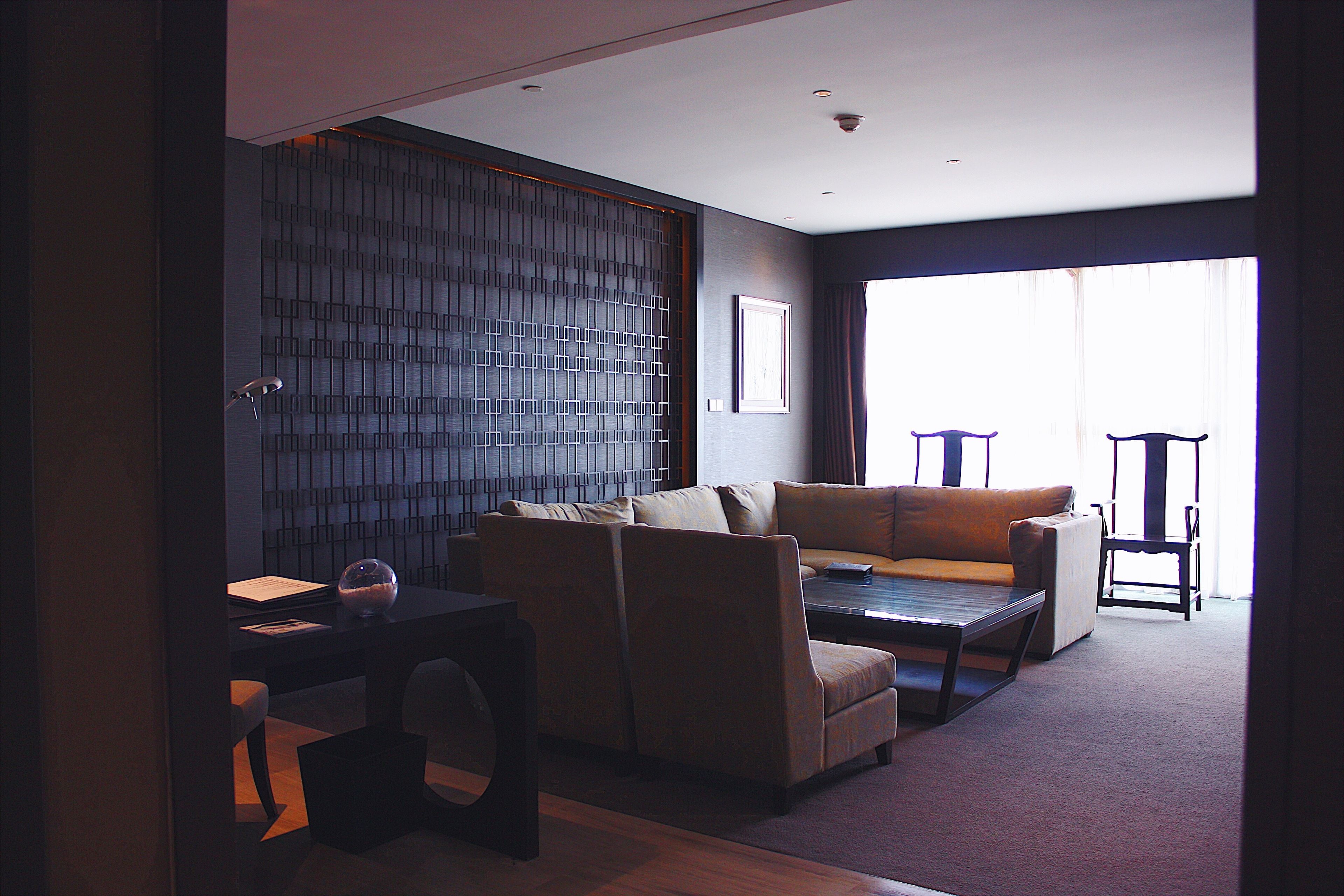 47-inch lcd tv with satellite channels, tv, pay films