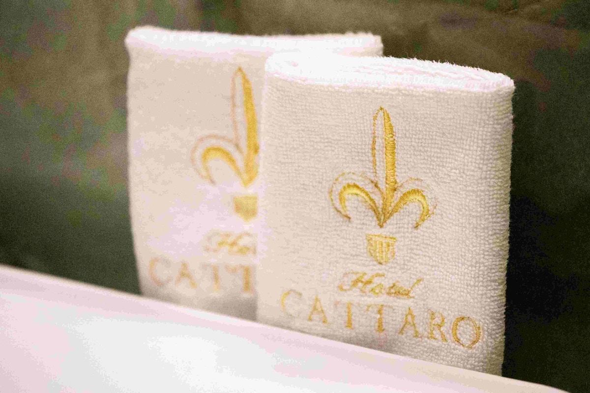 deluxe double room, city view | bathroom | free toiletries, hair dryer, bathrobes, slippers