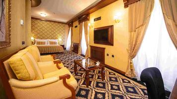 Deluxe Double Room, City View | 1 bedroom, minibar, in-room safe, desk