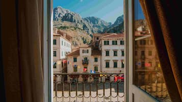 Deluxe Double Room, City View | View from room
