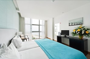 Double or Twin Room, Partial Sea View